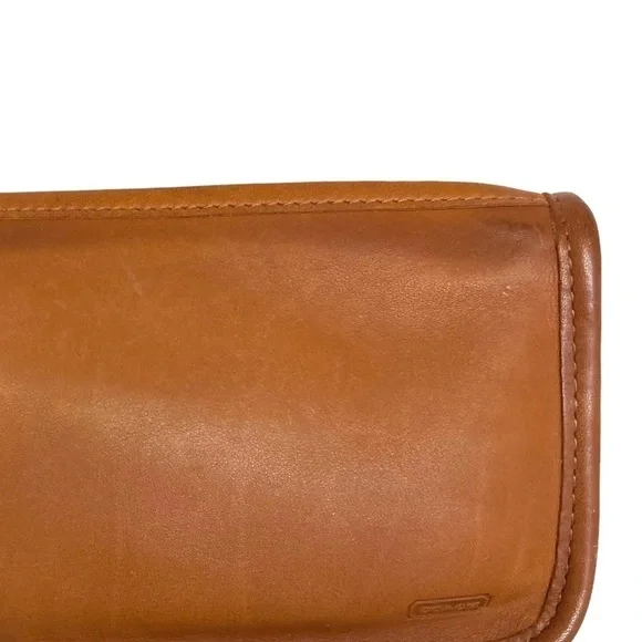 Coach vintage English tan leather chunky case clutch bag